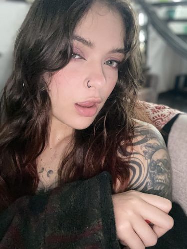 Alicia OnlyFans jeunes photo 2 créatrice française vérifiée